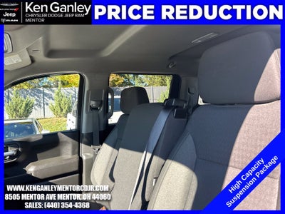 2022 Chevrolet Silverado 1500 4WD Crew Cab Short Bed Custom