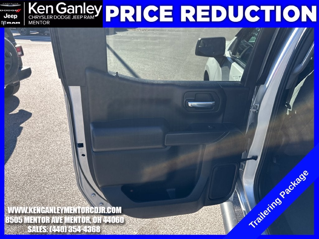 2022 Chevrolet Silverado 1500 4WD Crew Cab Short Bed Custom