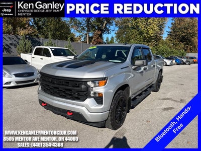 2022 Chevrolet Silverado 1500 4WD Crew Cab Short Bed Custom