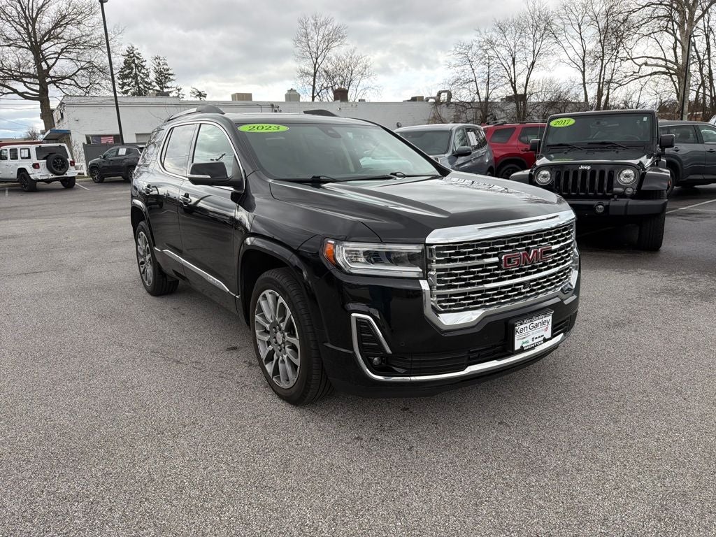 2023 GMC Acadia AWD Denali
