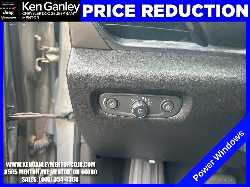 2018 Chevrolet Traverse LT Cloth