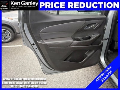 2023 Chevrolet Traverse AWD LT Cloth