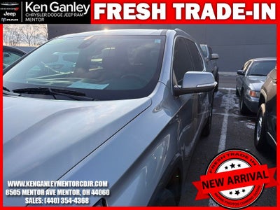 2023 Chevrolet Traverse AWD LT Cloth