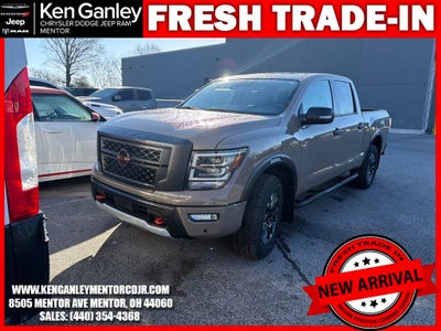 2023 Nissan TITAN Crew Cab PRO-4X 4x4