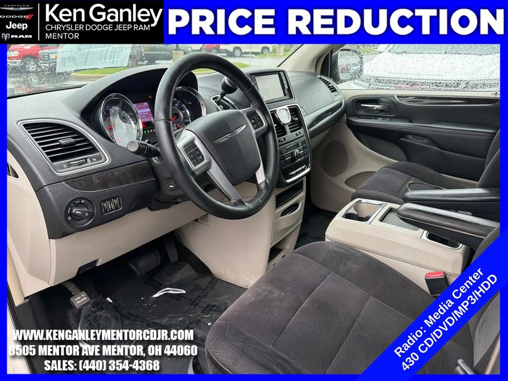 2011 Chrysler Town & Country Touring