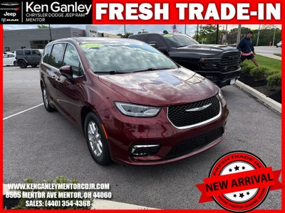 2023 Chrysler Pacifica Touring L
