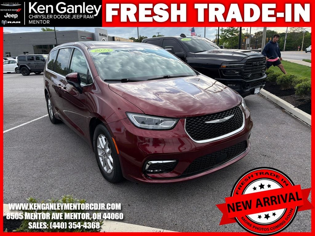2023 Chrysler Pacifica Touring L