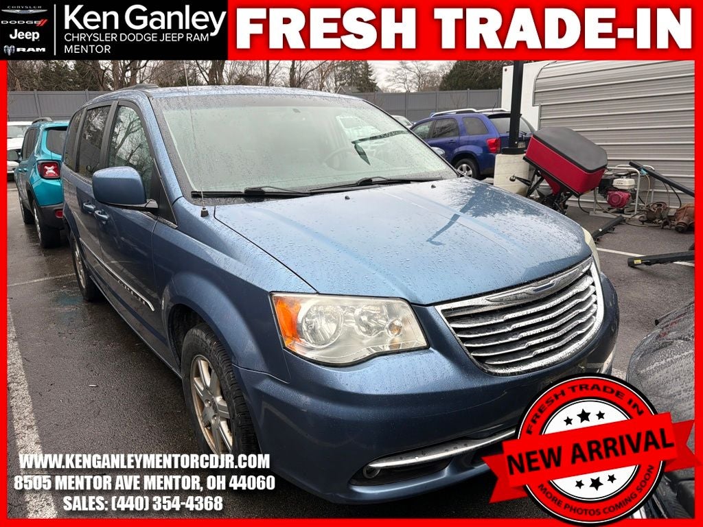 2012 Chrysler Town & Country Touring