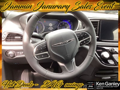 2026 Chrysler Pacifica PACIFICA SELECT AWD