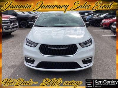 2026 Chrysler Pacifica PACIFICA SELECT AWD