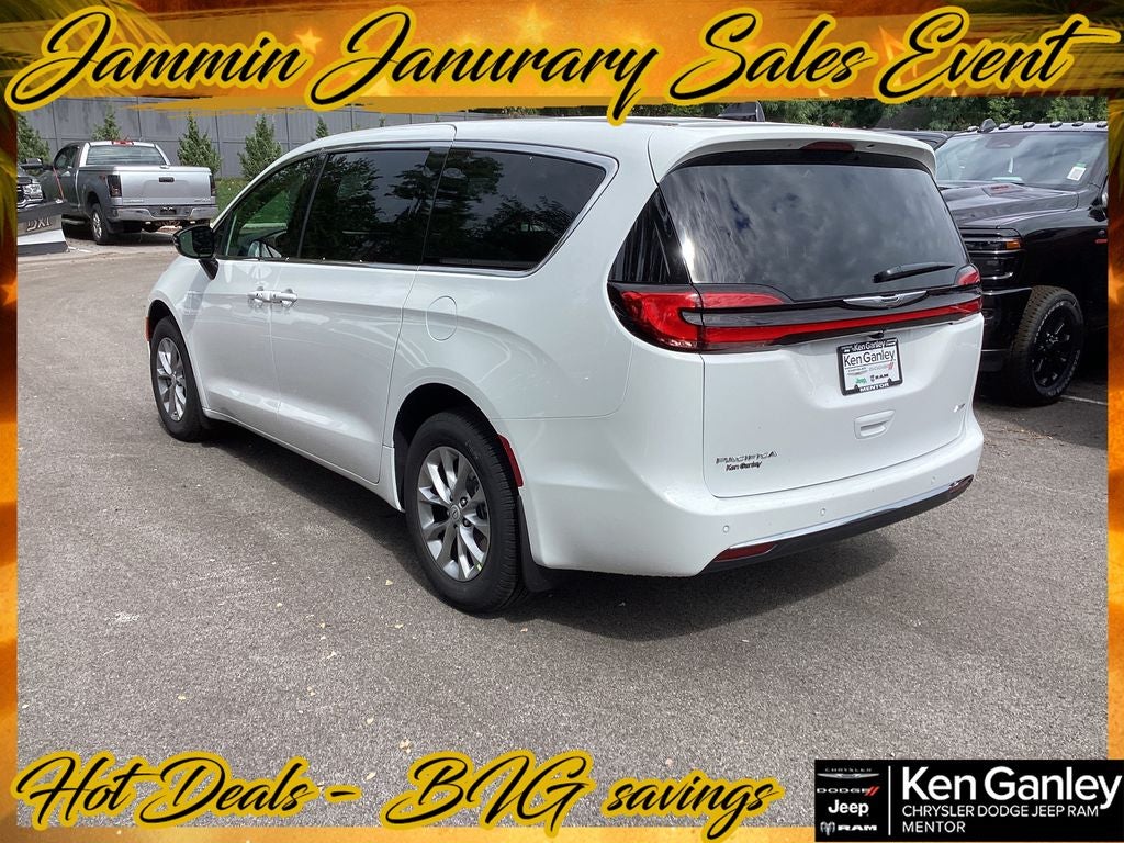 2026 Chrysler Pacifica PACIFICA SELECT AWD