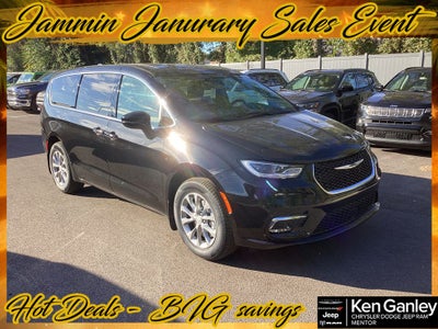 2026 Chrysler Pacifica PACIFICA SELECT AWD