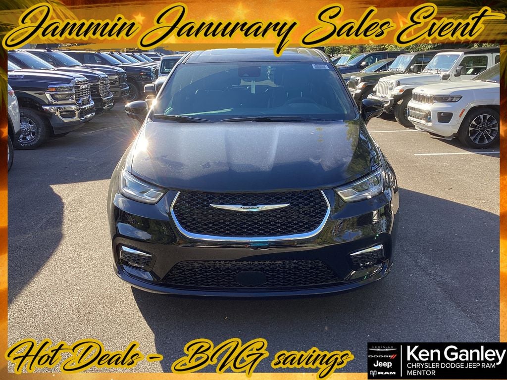 2026 Chrysler Pacifica PACIFICA SELECT AWD