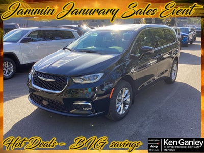 2026 Chrysler Pacifica PACIFICA SELECT AWD