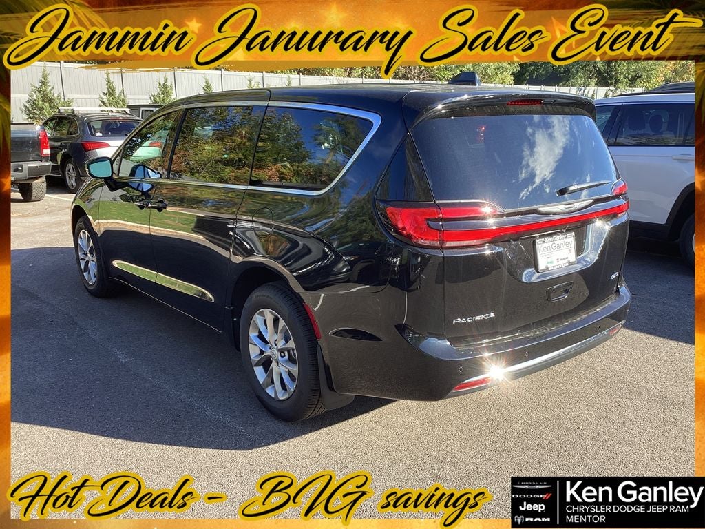 2026 Chrysler Pacifica PACIFICA SELECT AWD
