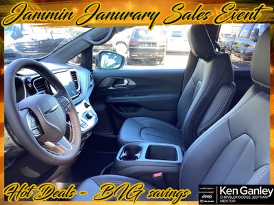 2026 Chrysler Pacifica PACIFICA SELECT AWD