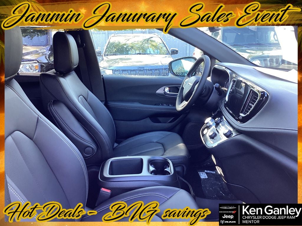 2026 Chrysler Pacifica PACIFICA SELECT AWD