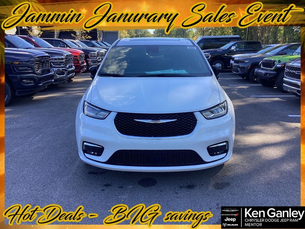 2026 Chrysler Pacifica PACIFICA SELECT AWD