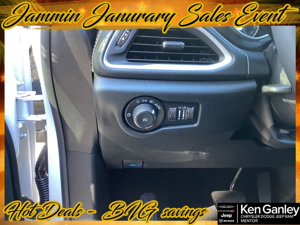 2026 Chrysler Pacifica PACIFICA SELECT AWD