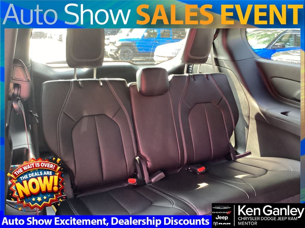 2026 Chrysler Pacifica PACIFICA SELECT AWD