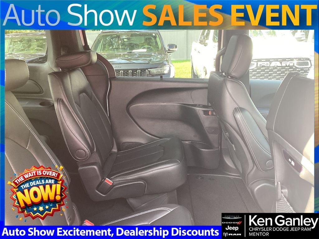 2026 Chrysler Pacifica PACIFICA SELECT AWD