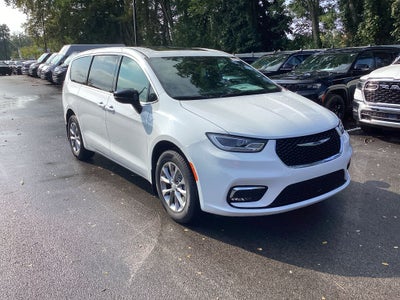 2026 Chrysler Pacifica PACIFICA SELECT AWD