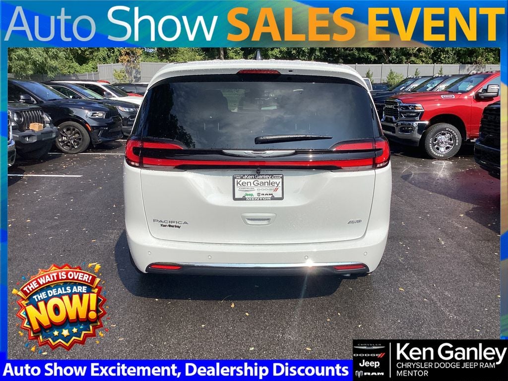 2026 Chrysler Pacifica PACIFICA SELECT AWD
