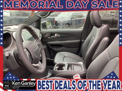 2027 Chrysler Pacifica PACIFICA SELECT AWD