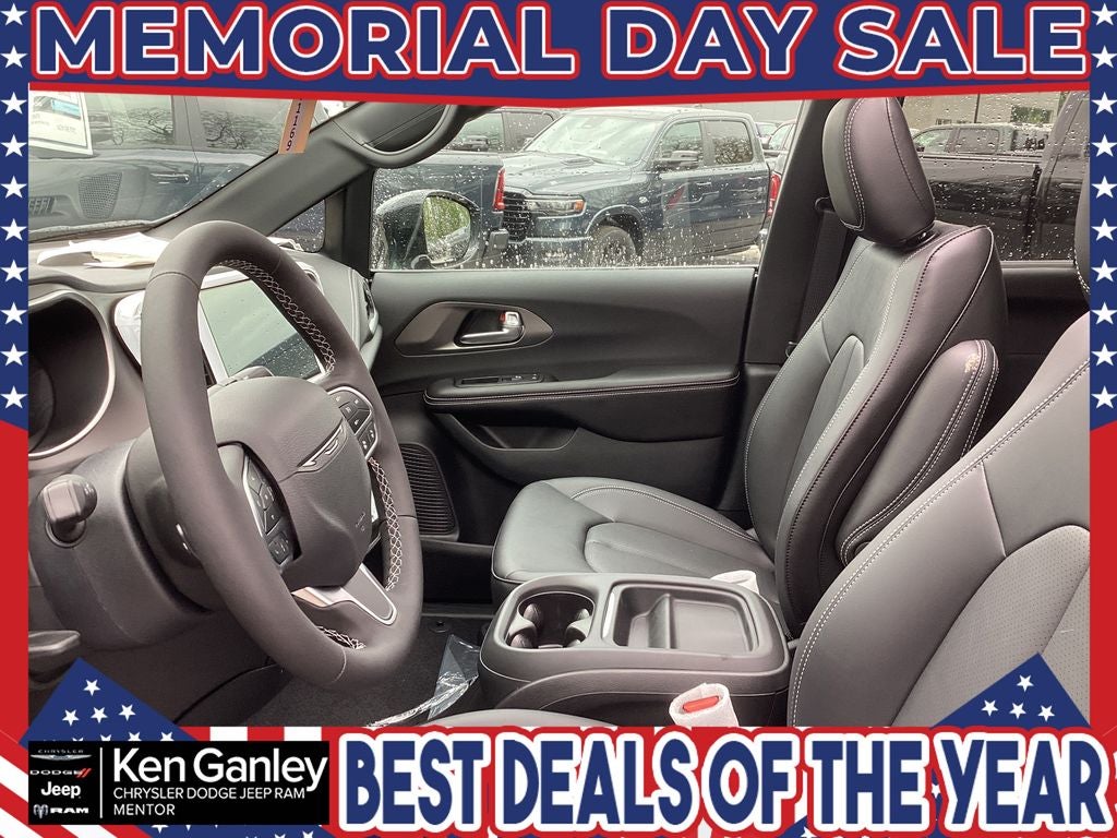 2027 Chrysler Pacifica PACIFICA SELECT AWD