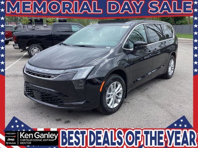 2027 Chrysler Pacifica PACIFICA SELECT AWD