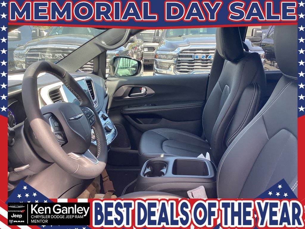 2026 Chrysler Pacifica PACIFICA SELECT AWD