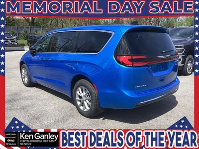 2026 Chrysler Pacifica PACIFICA SELECT AWD