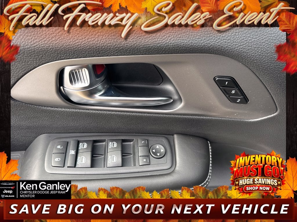 2027 Chrysler Pacifica PACIFICA SELECT AWD