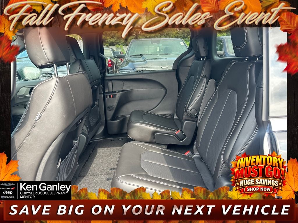 2027 Chrysler Pacifica PACIFICA SELECT AWD