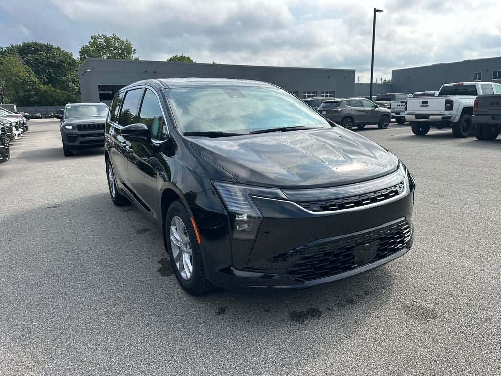 2027 Chrysler Pacifica PACIFICA SELECT AWD