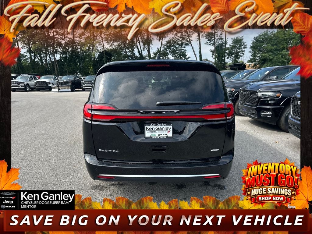 2027 Chrysler Pacifica PACIFICA SELECT AWD