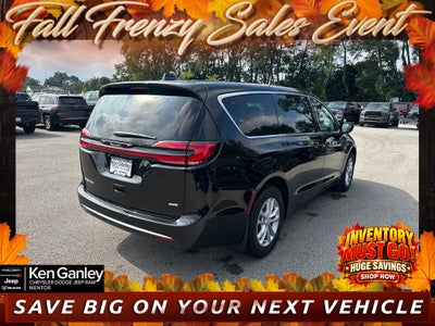 2027 Chrysler Pacifica PACIFICA SELECT AWD