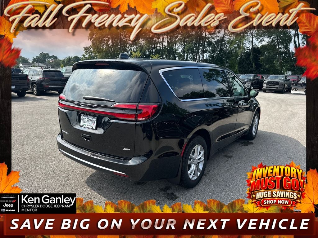 2027 Chrysler Pacifica PACIFICA SELECT AWD