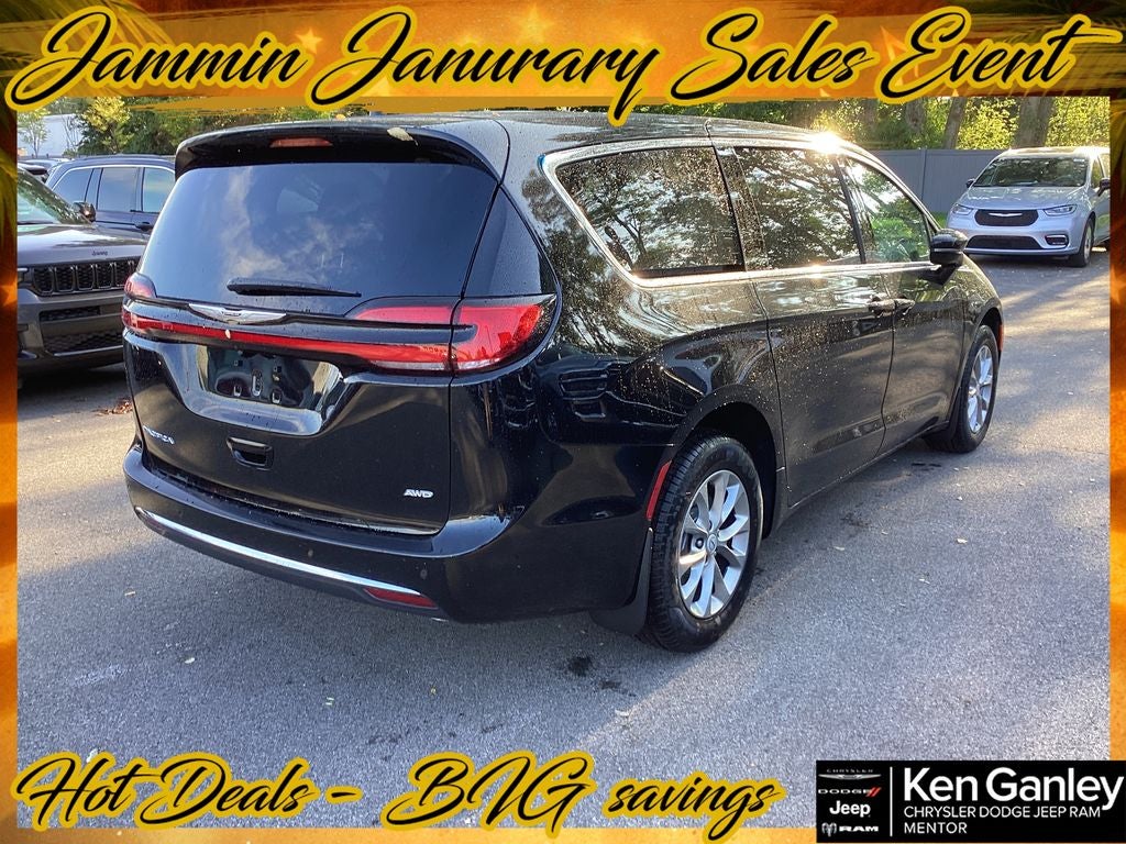 2026 Chrysler Pacifica PACIFICA SELECT AWD