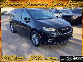 2026 Chrysler Pacifica PACIFICA SELECT AWD