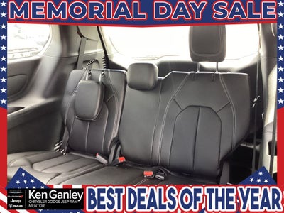2026 Chrysler Pacifica PACIFICA SELECT AWD