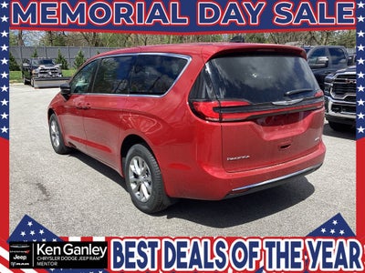 2026 Chrysler Pacifica PACIFICA SELECT AWD