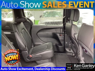 2026 Chrysler Pacifica PACIFICA SELECT AWD