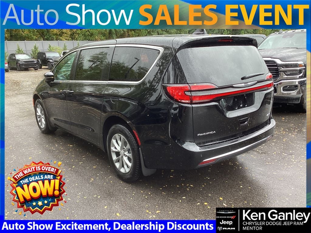 2026 Chrysler Pacifica PACIFICA SELECT AWD