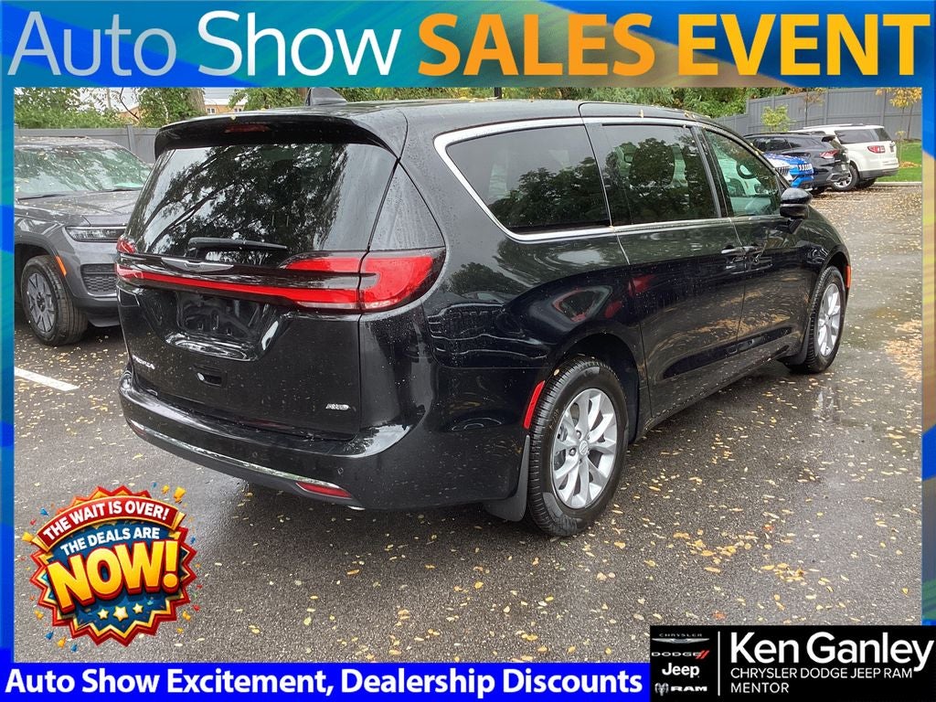 2026 Chrysler Pacifica PACIFICA SELECT AWD