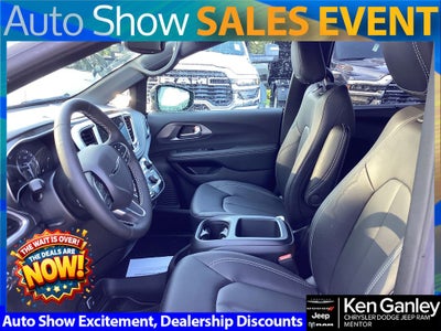 2026 Chrysler Pacifica PACIFICA SELECT AWD