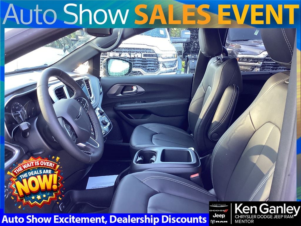 2026 Chrysler Pacifica PACIFICA SELECT AWD