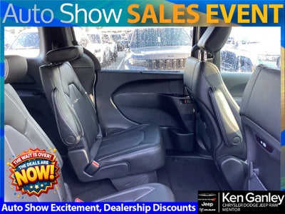 2026 Chrysler Pacifica PACIFICA SELECT AWD