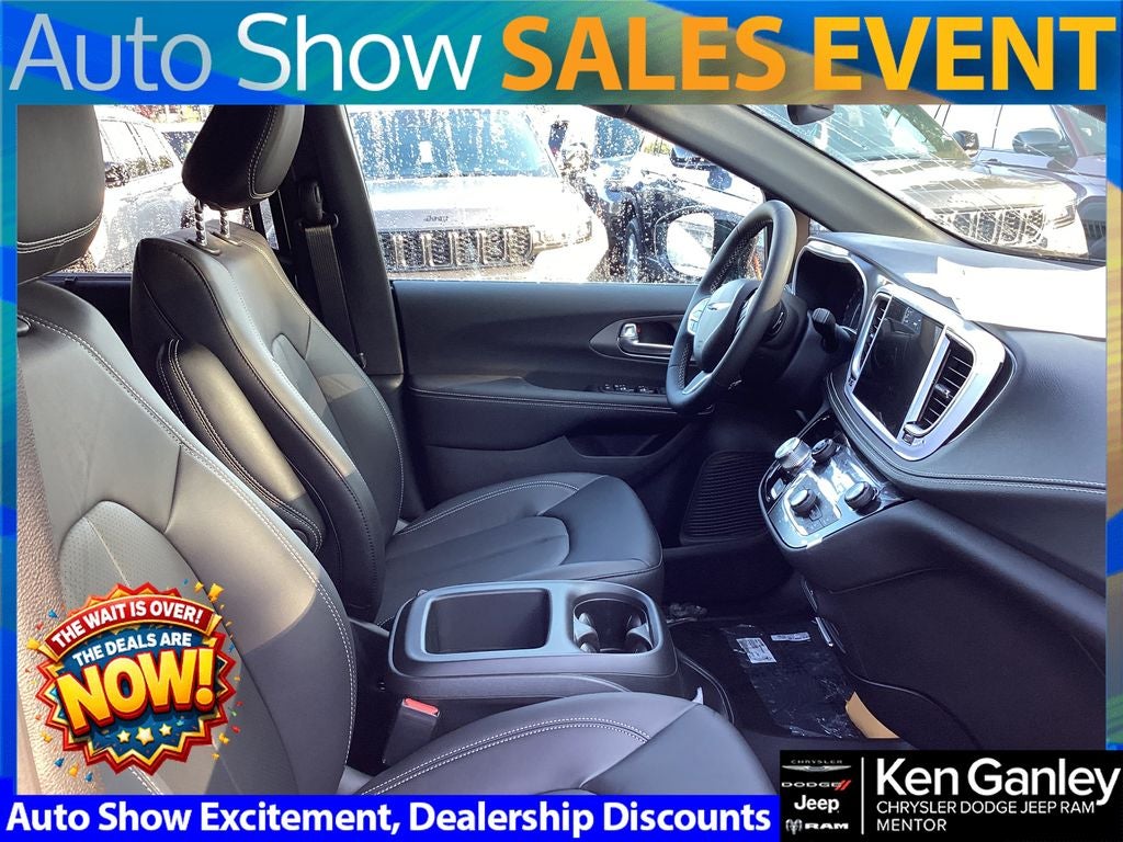 2026 Chrysler Pacifica PACIFICA SELECT AWD