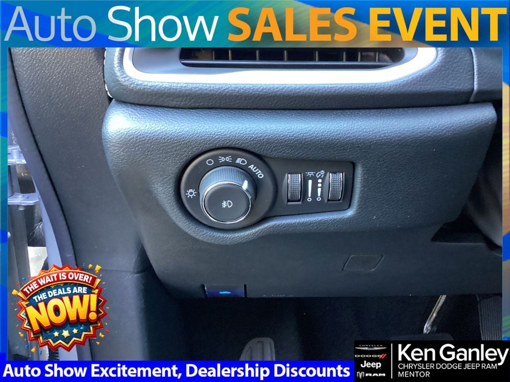 2026 Chrysler Pacifica PACIFICA SELECT AWD